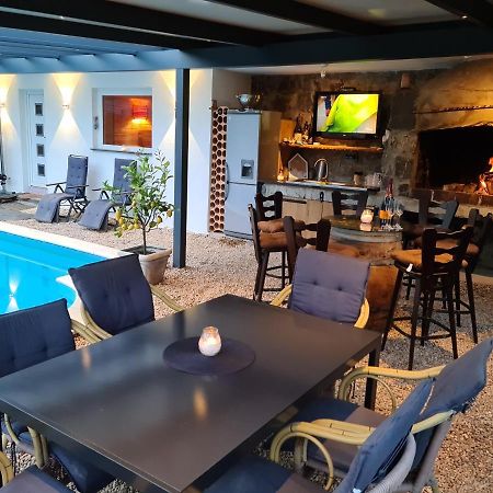 Wellness Apartments Sophienhoehe Am Pool Mechernich Eksteriør bilde