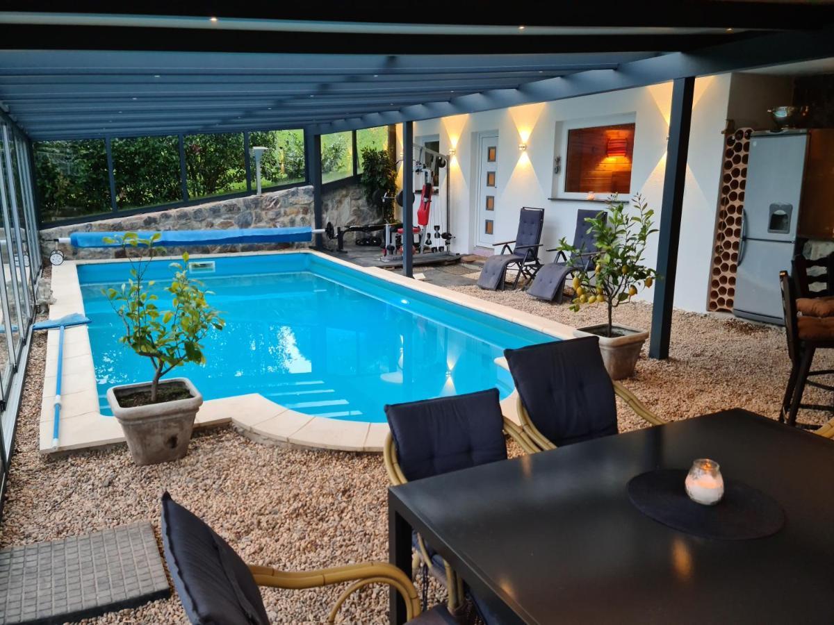 Wellness Apartments Sophienhoehe Am Pool Mechernich Eksteriør bilde