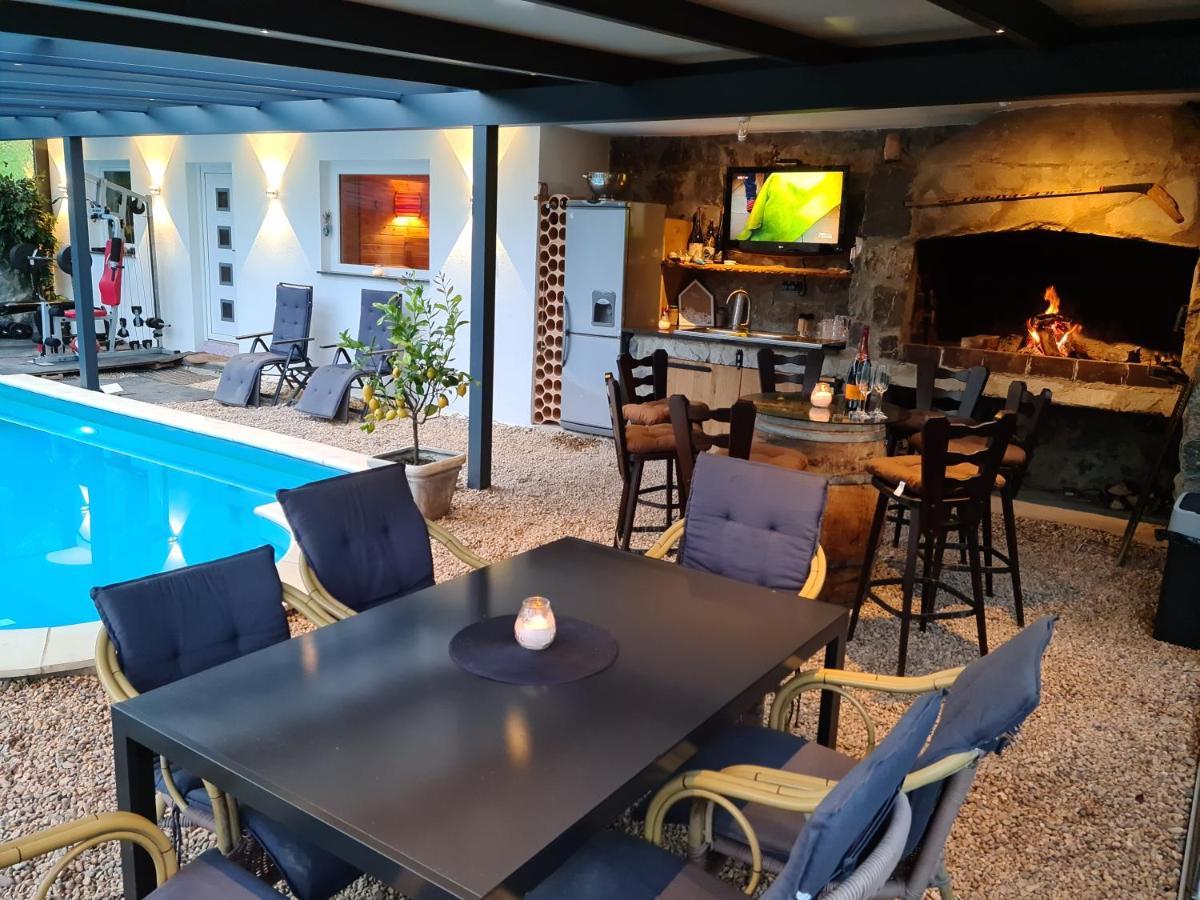 Wellness Apartments Sophienhoehe Am Pool Mechernich Eksteriør bilde